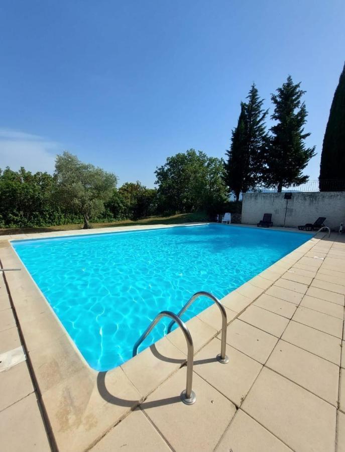 Logement D'Exception Pres Du Colorado Provencal Dans Une Residence Au Calme Avec Piscine Offrant Une Vue Imprenable Sur Le Luberon Depuis Sa Terrasse Viens Zewnętrze zdjęcie